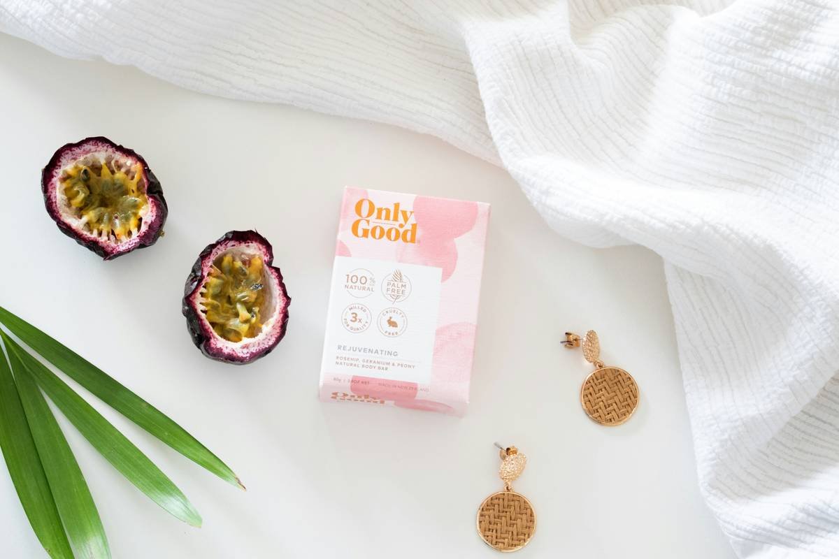 Why Your Vagina Deserves Better: The Truth About All Natural Feminine Wipes (And How to Choose the Right Ones)
